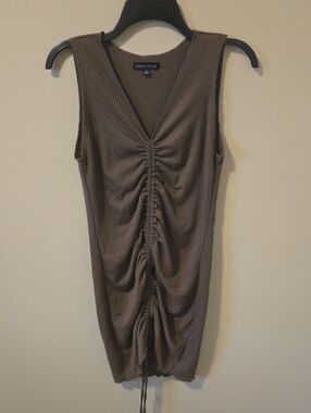 Electric Family Brown Ribbed Ruched V-Neck Midi Dress